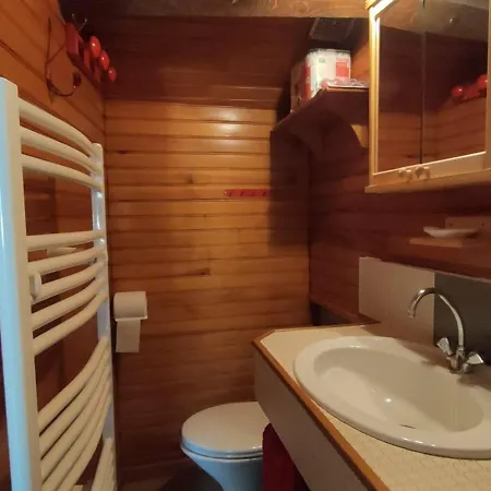 Pour 4 Personnes Au Centre De Cauterets, Proche Telecabines Et Thermes - Fr-1-234-269