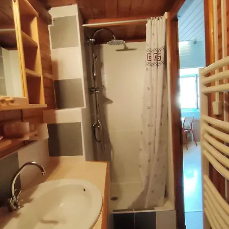 Pour 4 Personnes Au Centre De Cauterets, Proche Telecabines Et Thermes - Fr-1-234-269 * Cauterets